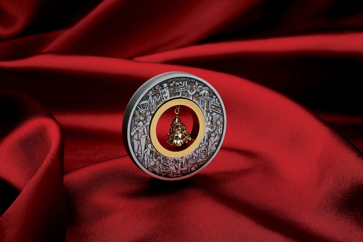 Santa's Workshop 2025 2oz Silver Antiqued Coloured Coin